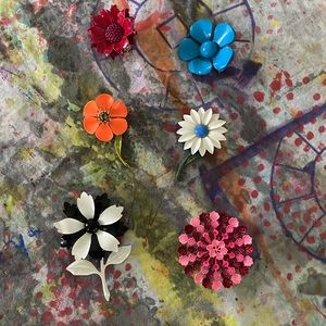 Vintage flower pins. 6 to choose from. Each $10